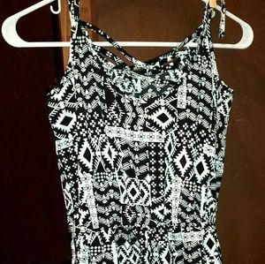 **ROMPER · Black and White Patterned